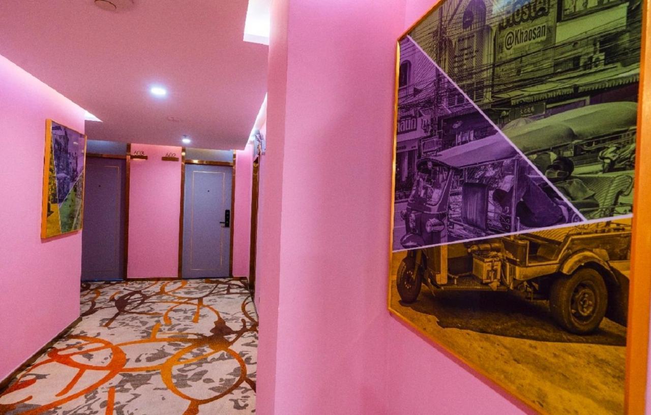 Sapphire Hotel Silom Банкок Екстериор снимка
